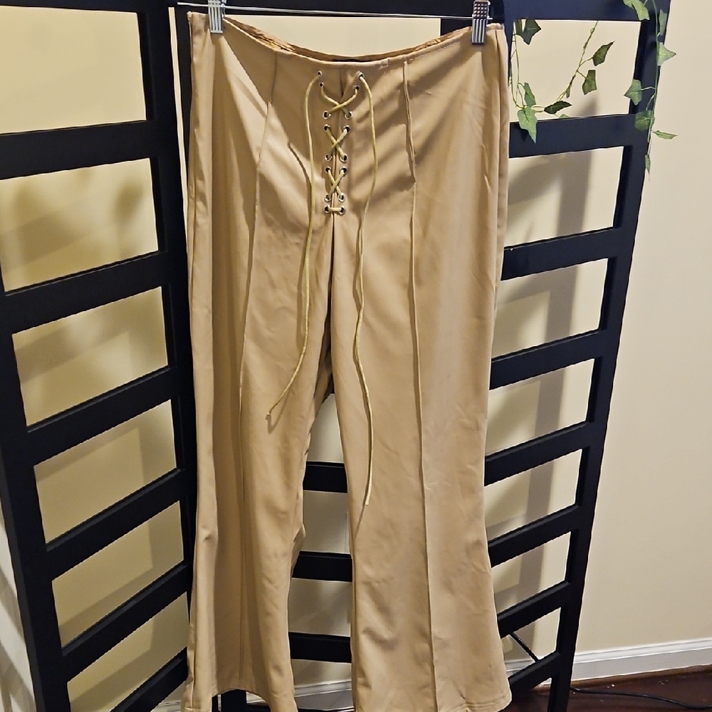 PrettyLittleThing Beige Lace-Up Trousers